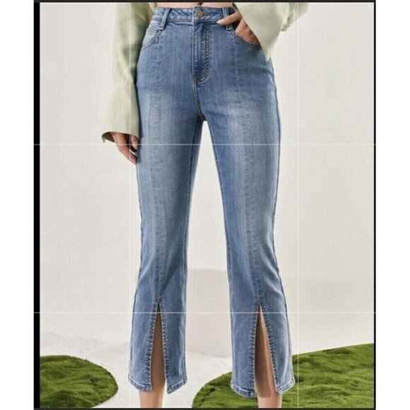 Umgee Jeans Size 26 Cropped Flare Blue Stone Washed Denim Boho 5 Pocket Stretch - Picture 2 of 10